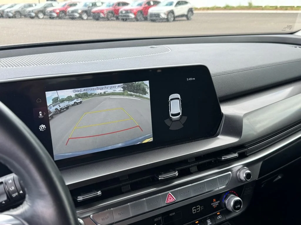 Used 2025 Black Kia S image 29