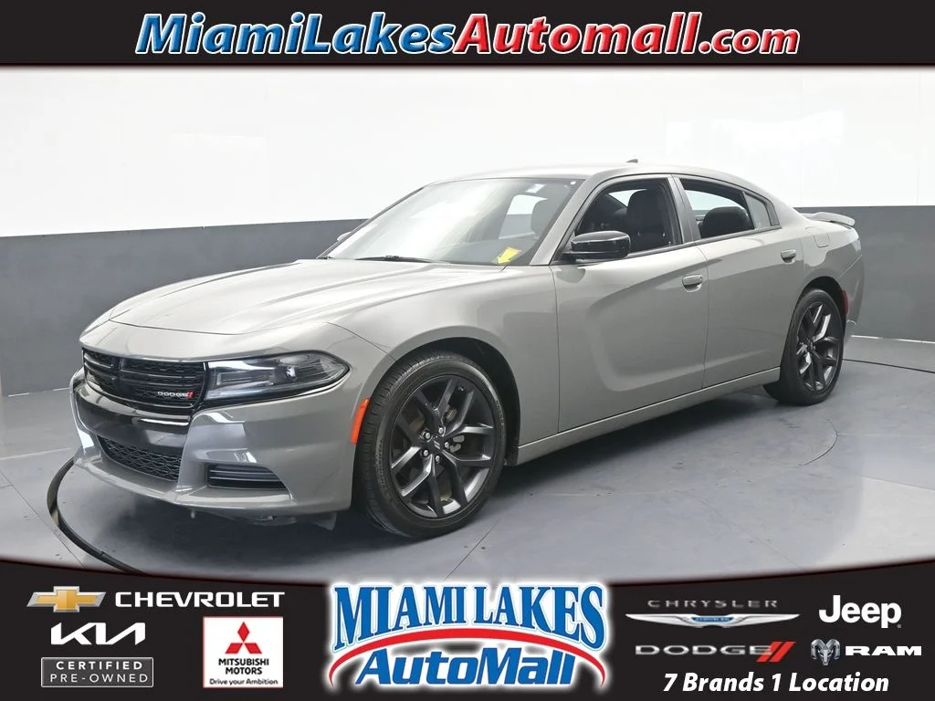 Used 2023 Destroyer Gray Clearcoat Dodge SXT image 1