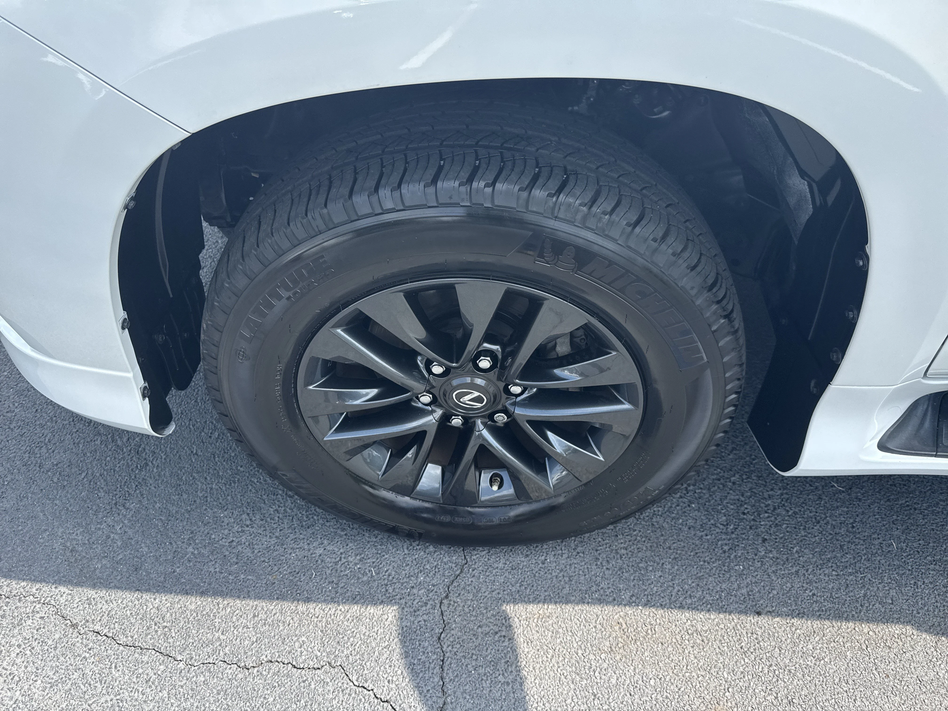 Used 2021 Starfire Pearl Lexus 460 image 9