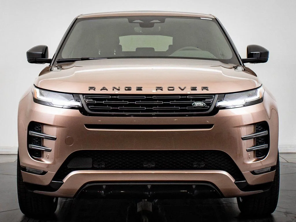 Used 2026 Bronze Land Rover Dynamic image 2