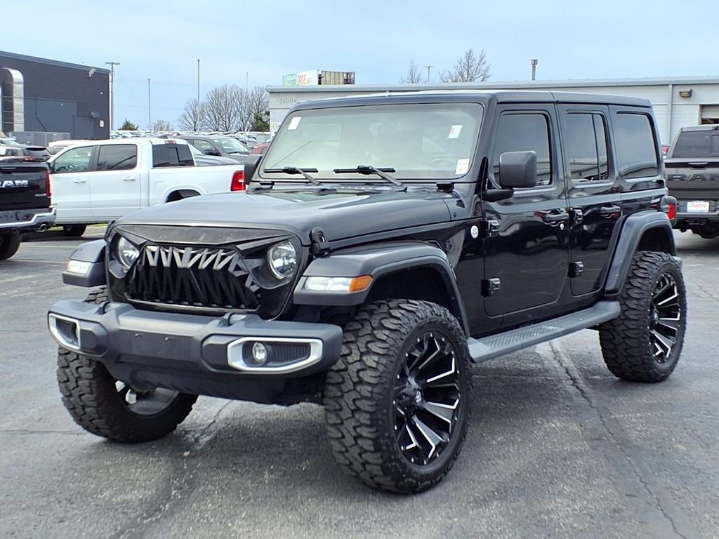 Used 2019 Jeep Wrangler Unlimited Sahara with VIN 1C4HJXEG9KW600742 for sale in Kansas City