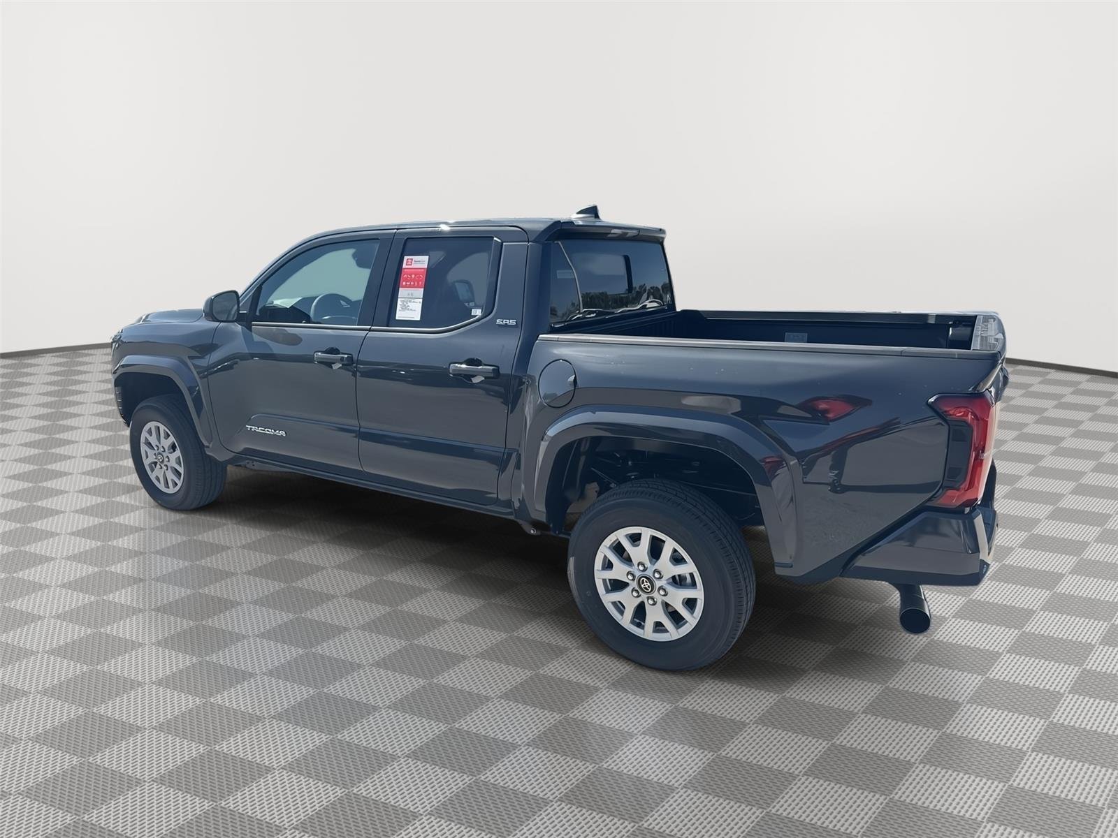 2026 Toyota Tacoma SR5 - Photo 6