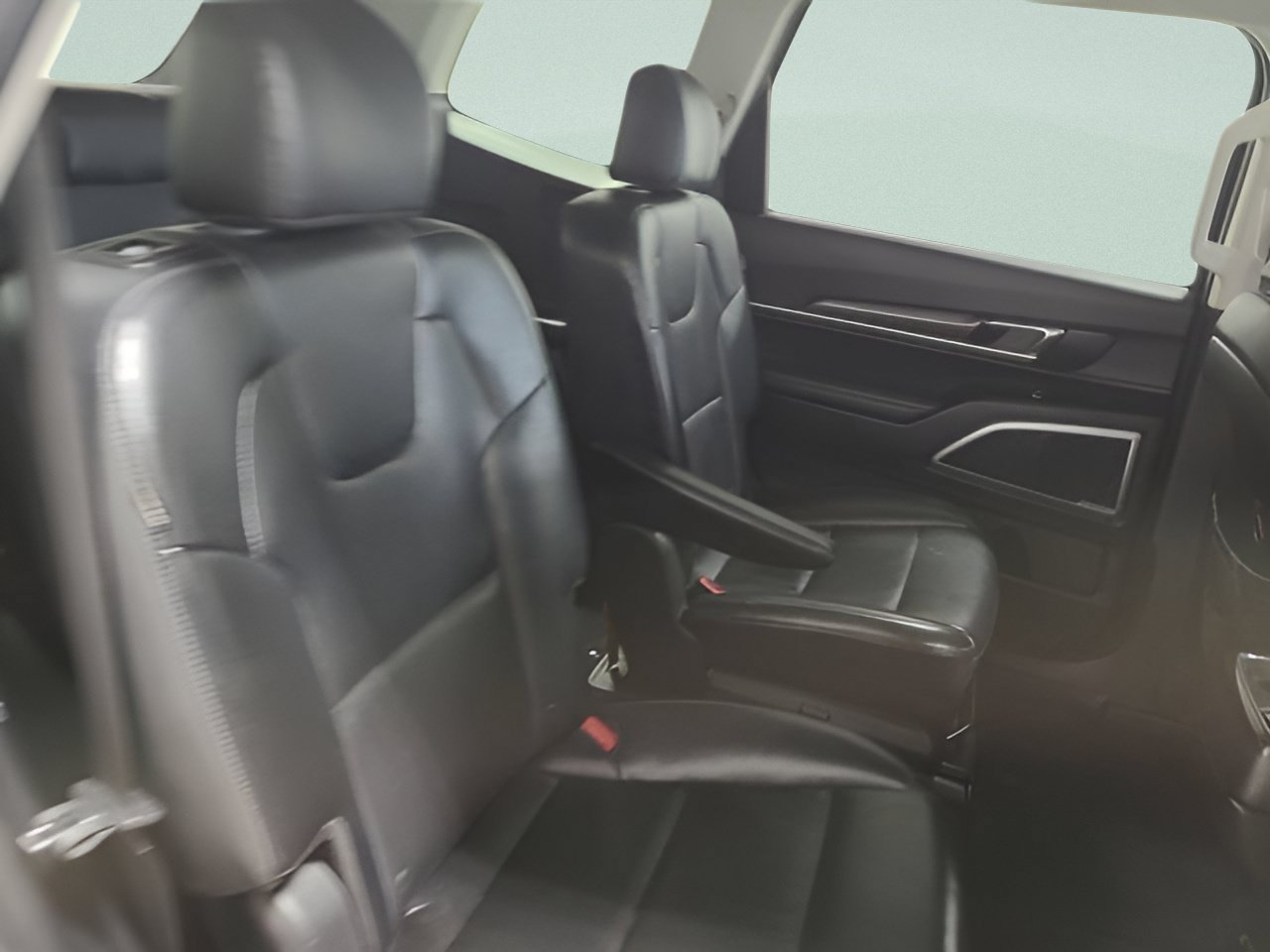 Used 2023 Ebony Black Kia S image 13