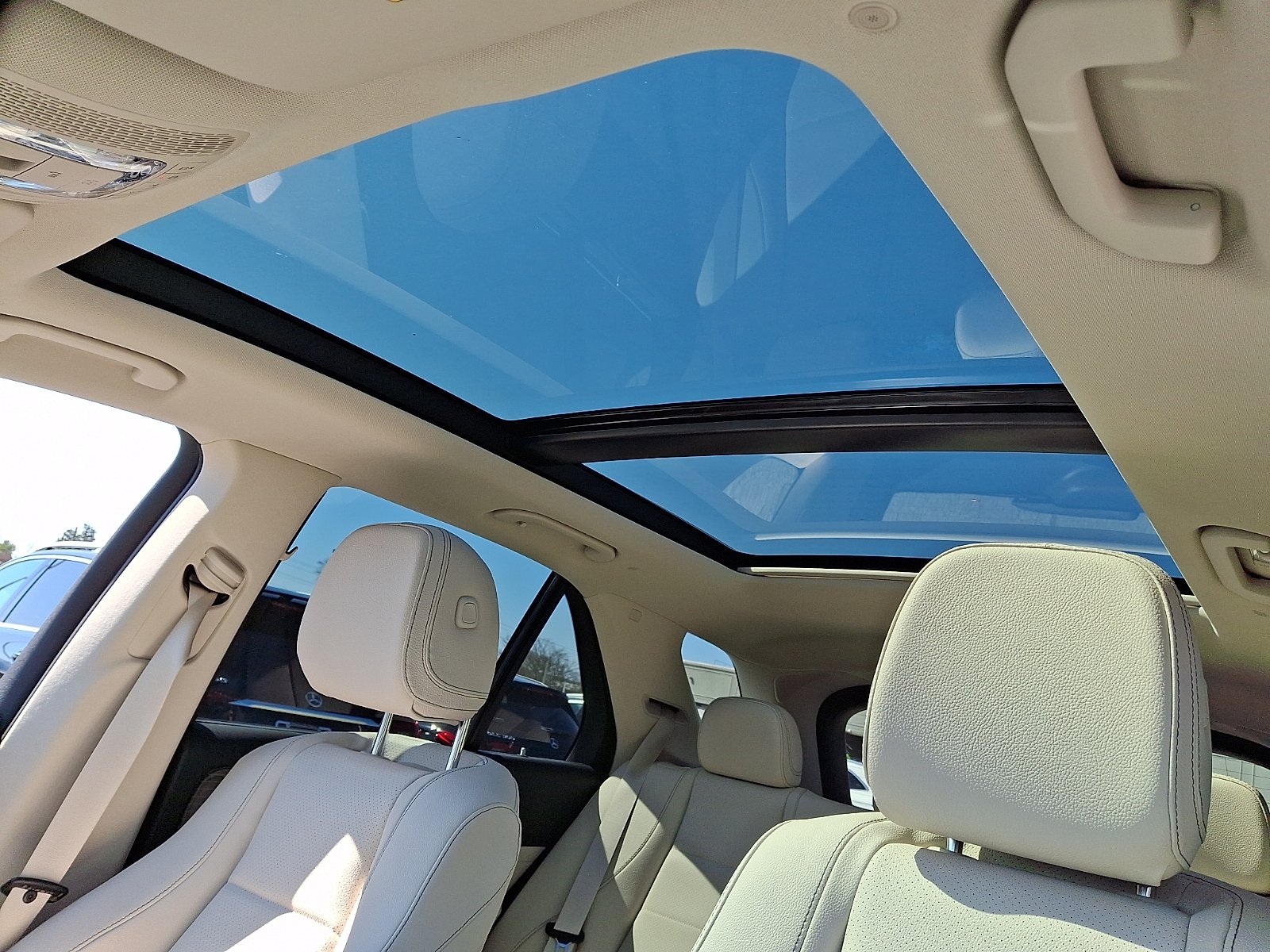 New 2026 Twilight Blue Metallic Mercedes-Benz GLE 350 image 12