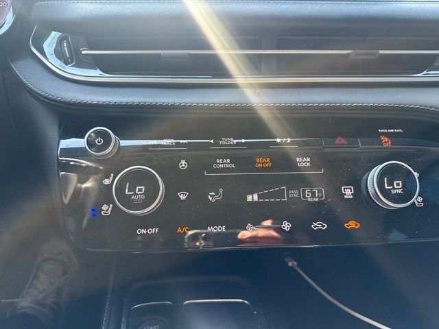 Used 2022 Graphite Shadow INFINITI LUXE image 15
