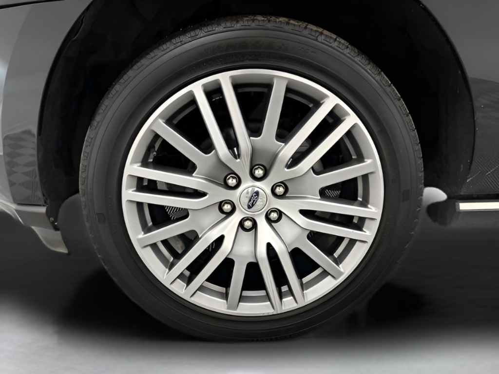 Used 2024 Gray Metallic Ford Limited image 52