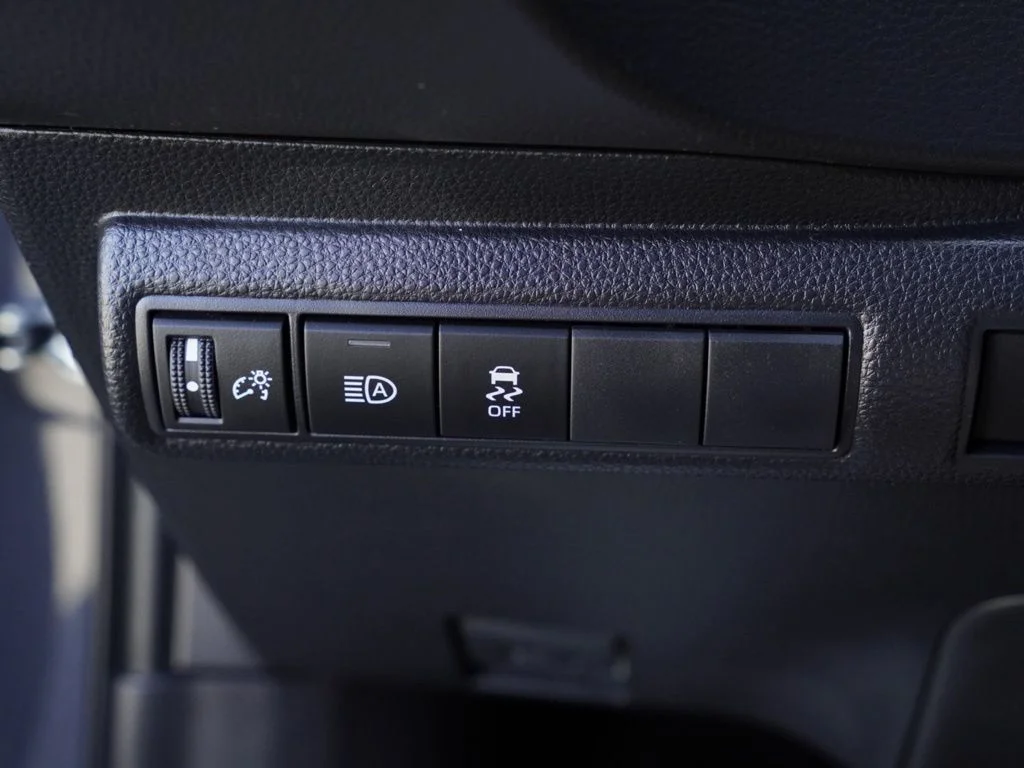 2025 Toyota Corolla SE - Photo 12