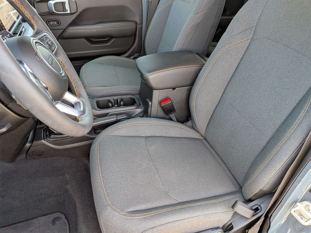 Used 2024 Gray Jeep Sahara 4xe image 31