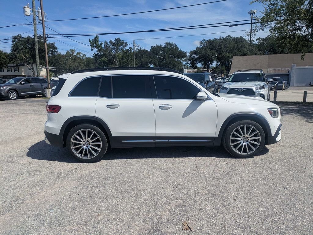 Used 2020 White Mercedes-Benz GLB 250 image 2