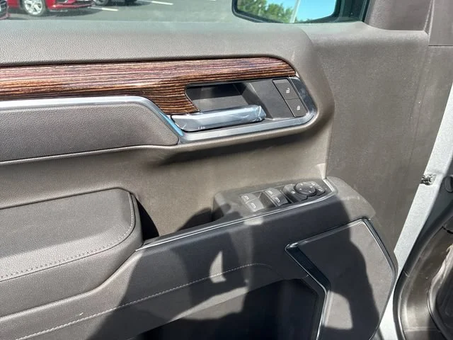 New 2026 Sterling Metallic GMC Elevation image 11
