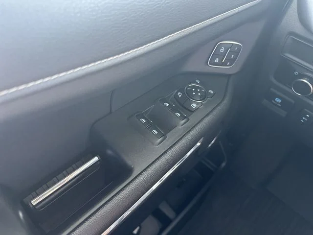 Used 2023 Black Ford XLT image 14