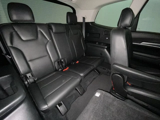 Used 2021 Green Kia S image 23