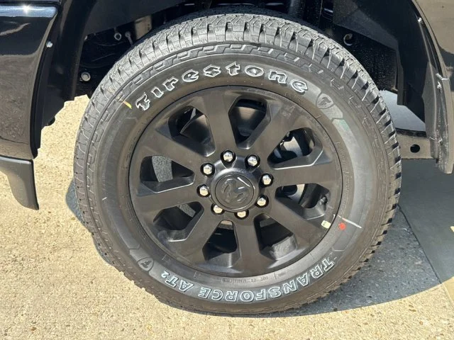 New 2027 Diamond Black Crystal Pearl-Coat Exterior Paint RAM Laramie image 12