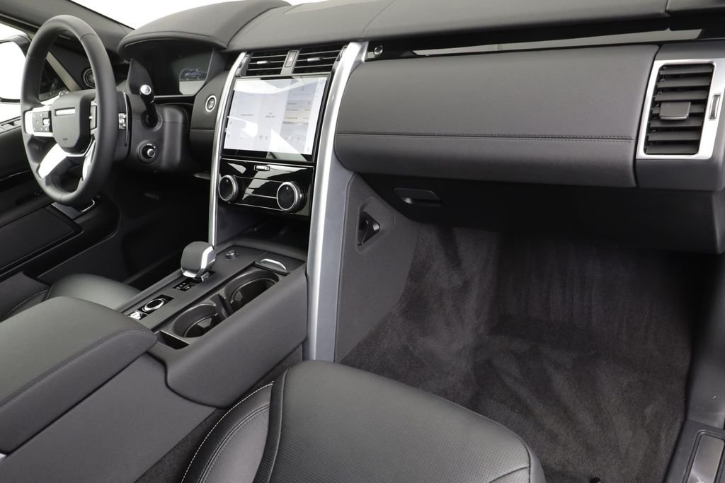 Certified Used 2026 White Land Rover S image 22