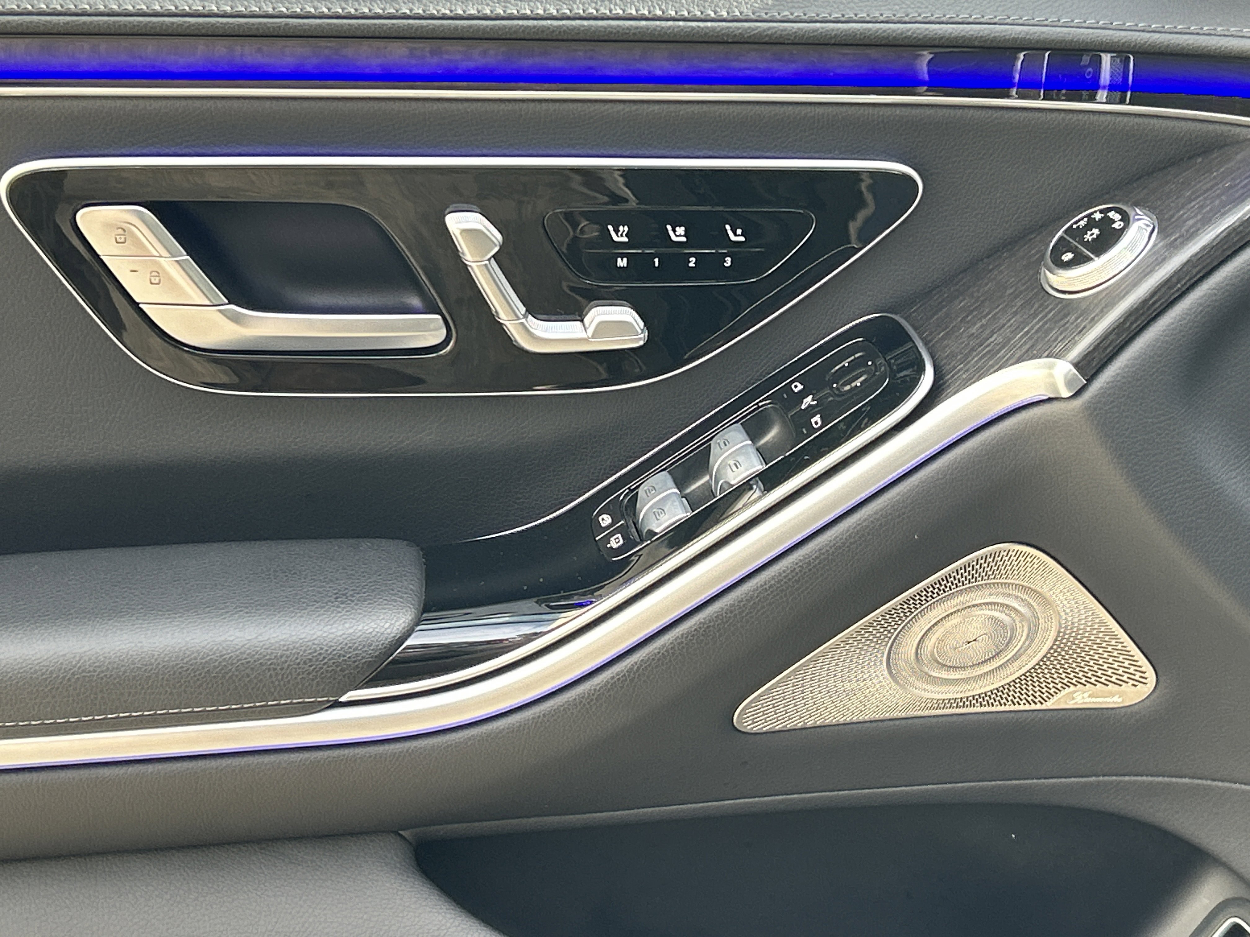 Certified Used 2023 Black Mercedes-Benz S 580 4MATIC® Sedan image 17