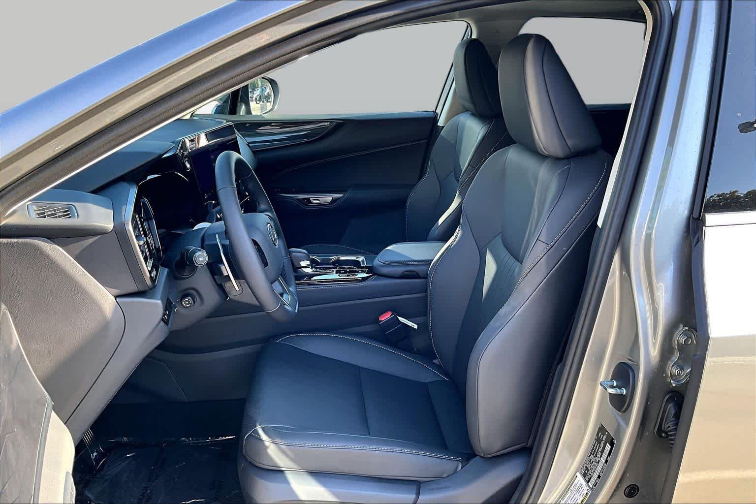 New 2026 Atomic Silver Lexus PREMIUM image 18