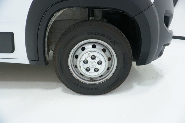 Used 2025 WHITE Ram Tradesman image 5