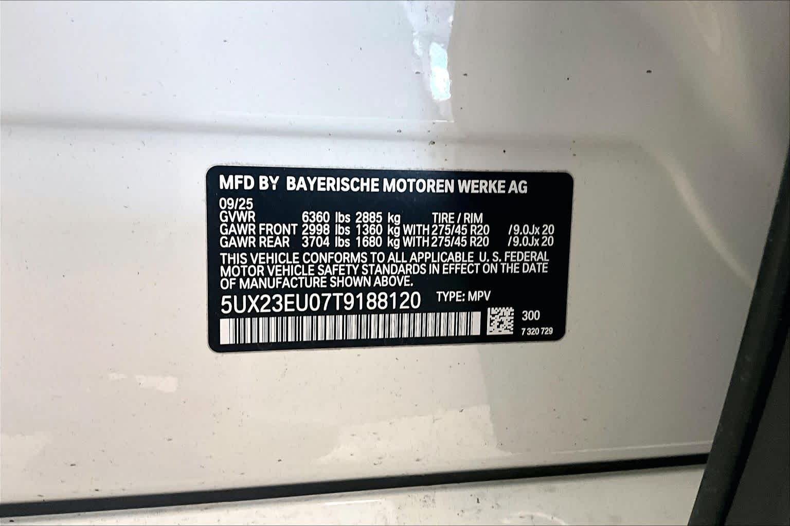 Used 2026 Alpine White BMW xDrive40i image 32