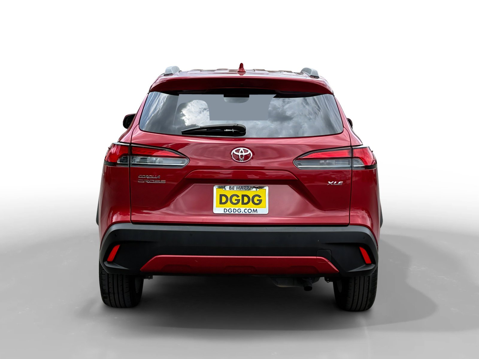 Used 2024 Barcelona Red Metallic Toyota XLE image 4