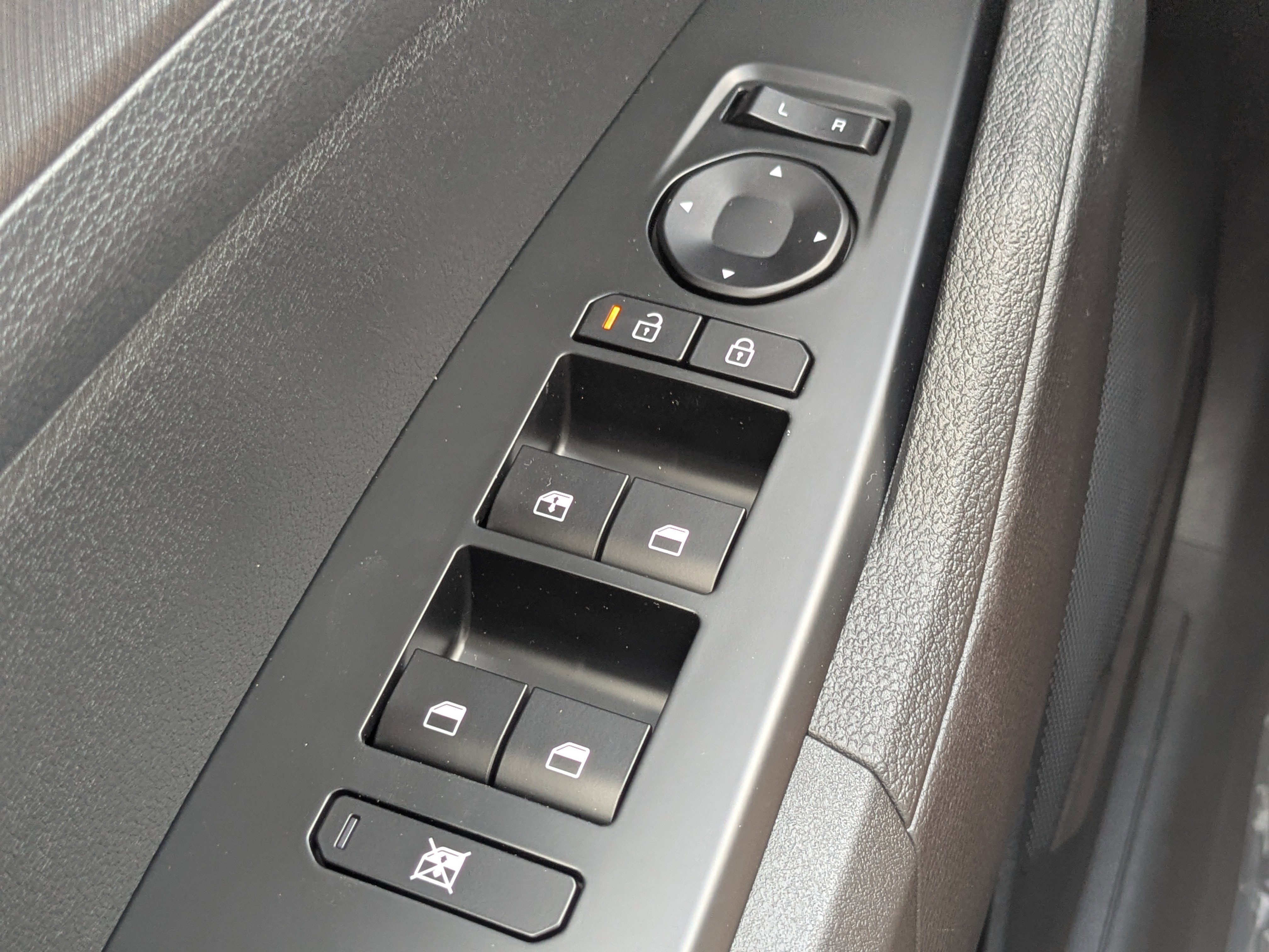 New 2026 Panthera Metal Kia LX image 28