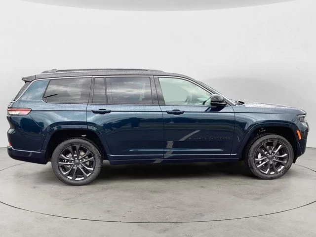 New 2026 Fathom Blue Pearlcoat Jeep L LIMITED RESERVE 4X4 image 7