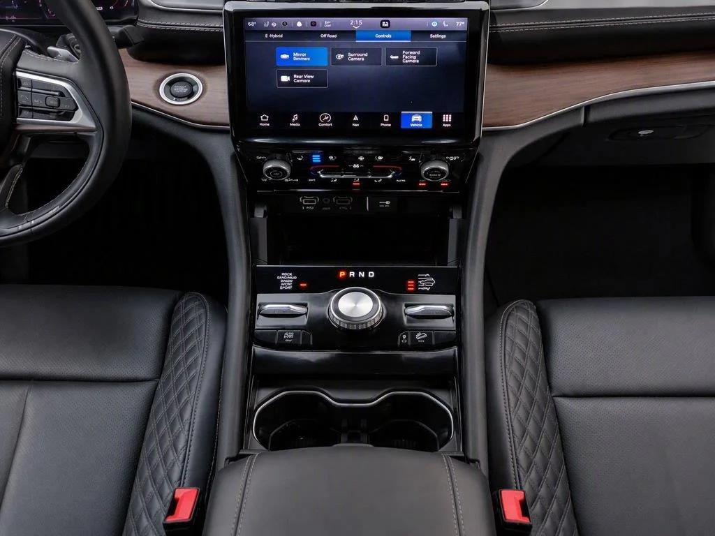 Used 2022 Diamond Black Crystal Pearlcoat Jeep Summit image 23