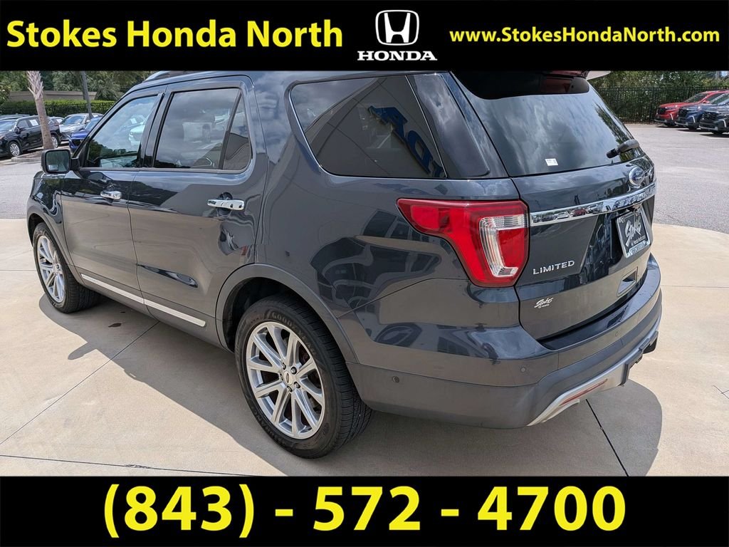 Used 2017  Ford Limited image 4