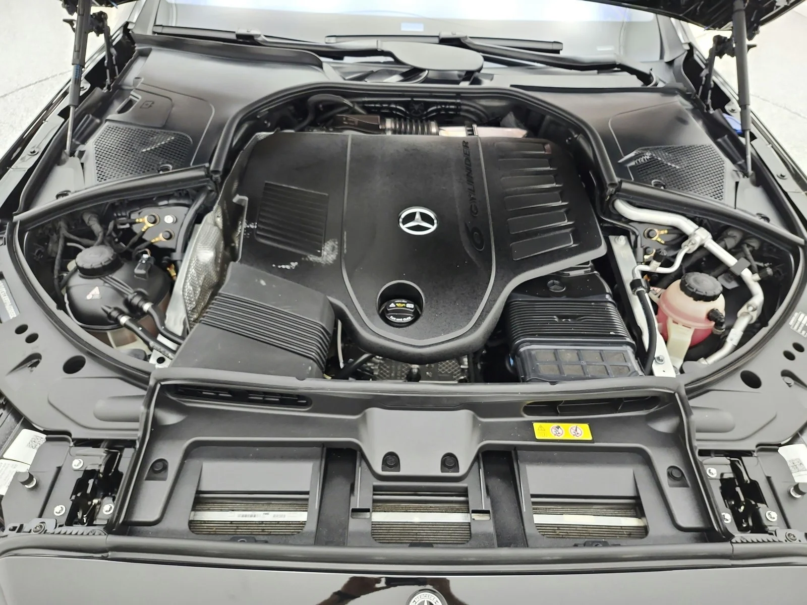 Used 2023 Black Mercedes-Benz S 500 4MATIC® Sedan image 16
