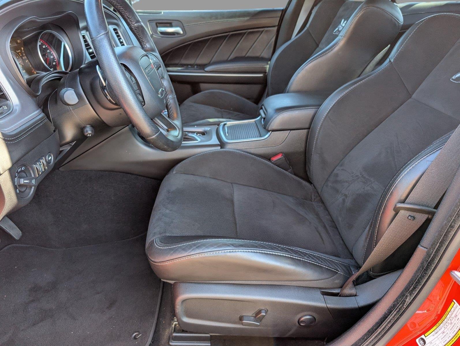 Used 2023 Go Mango Dodge Scat Pack image 16