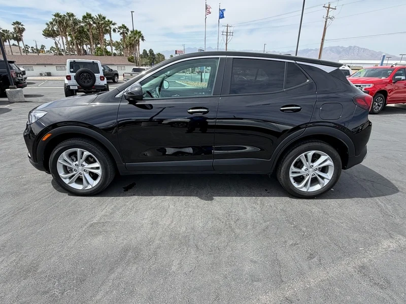 Used 2023 Ebony Twilight Metallic Buick Preferred image 6