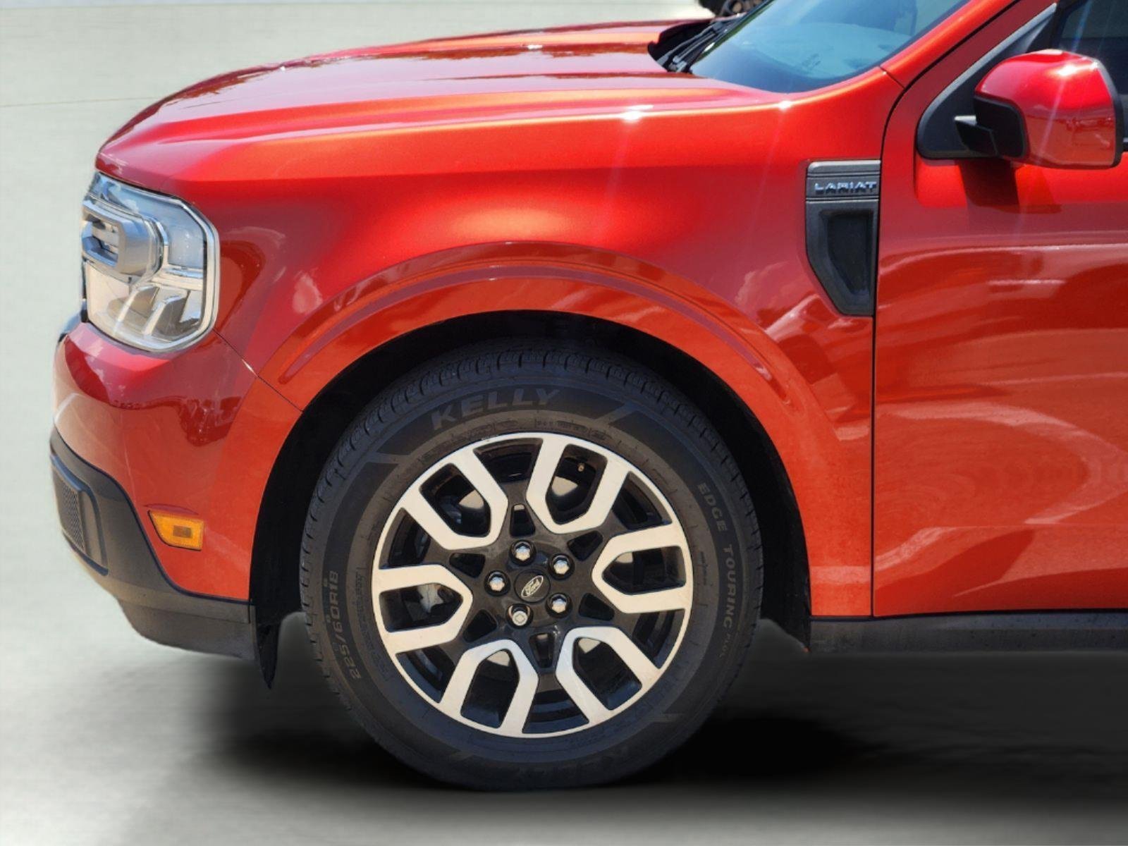 Used 2022 Hot Pepper Red Metallic Tinted Clearcoat Ford LARIAT image 8