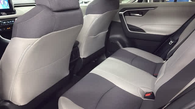 Used 2025 Silver Sky Metallic Toyota Hybrid XLE image 30