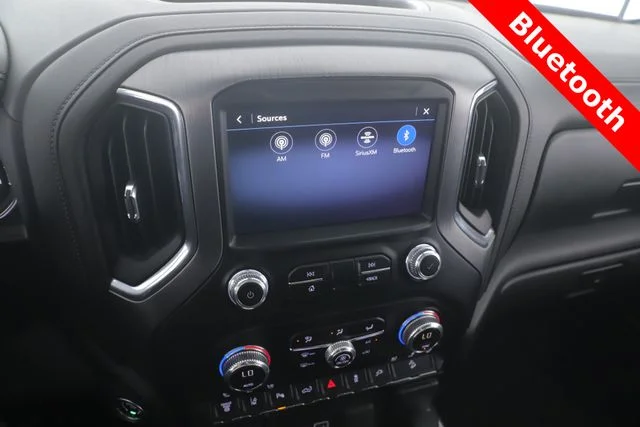 Used 2023 White GMC Denali image 25