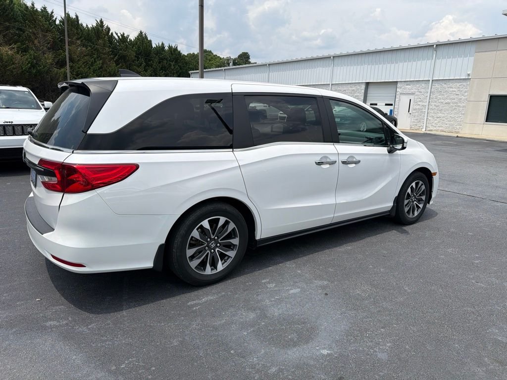 Used 2024 Silver Honda EX-L image 4