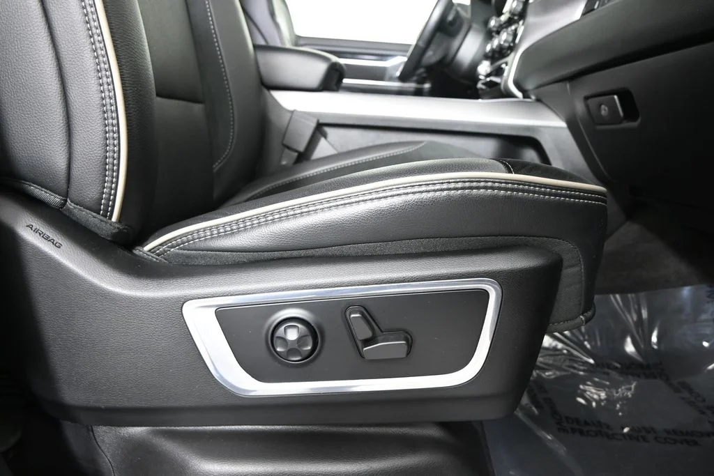 Used 2021 Blue Ram Laramie image 15