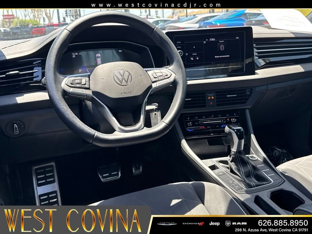 Used 2025 Gray Volkswagen 1.5T Sport image 30