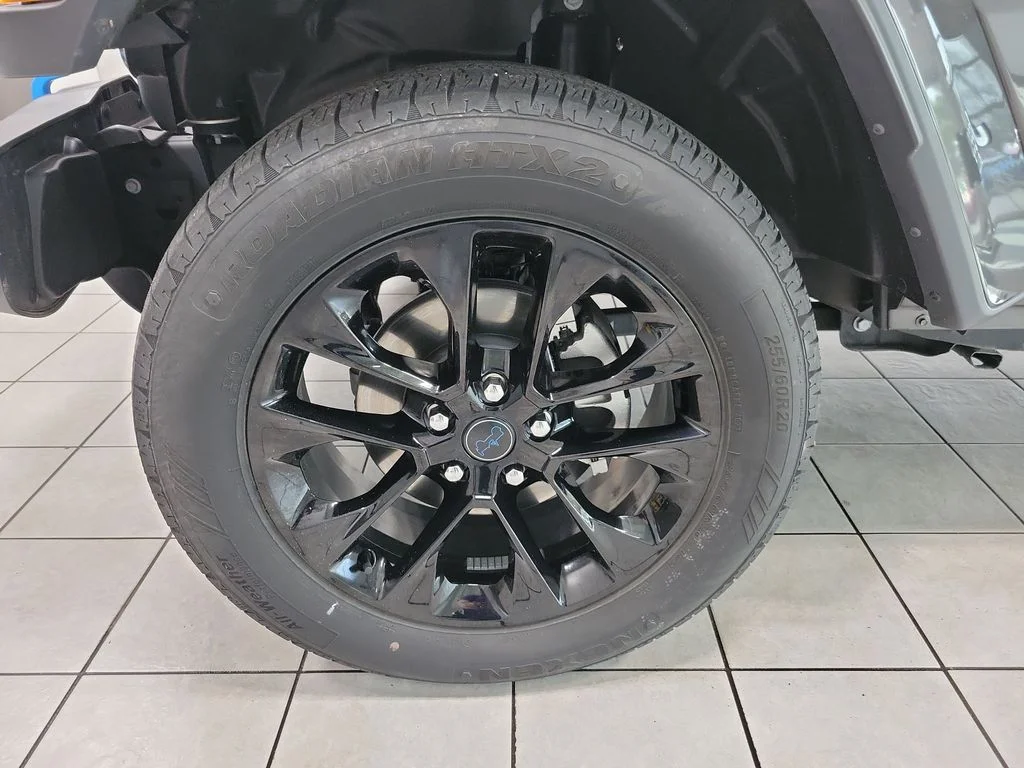 Used 2024 Gray Jeep Sahara 4xe image 49