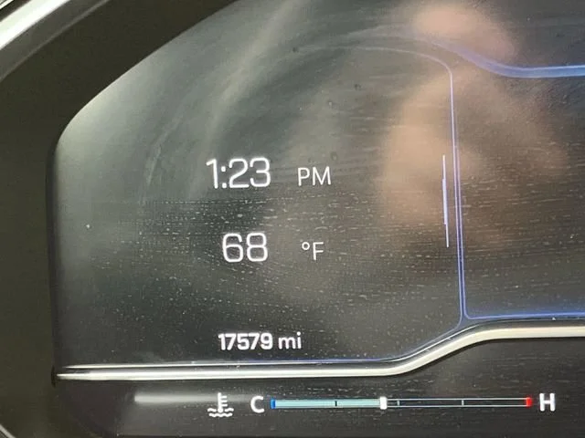 2025 Chevrolet Silverado 1500 LT - Photo 12