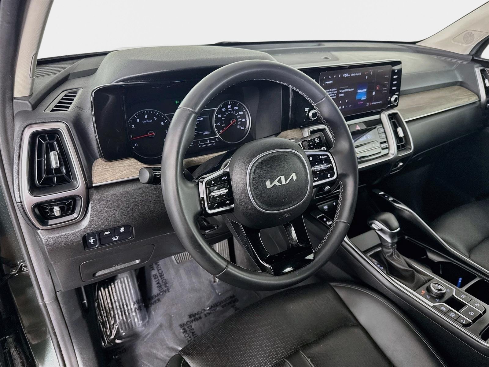 Used 2023 Aruba Green Kia X-Line EX image 9