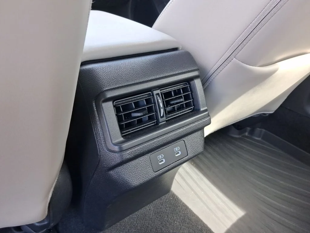 Used 2024  Honda Touring image 24
