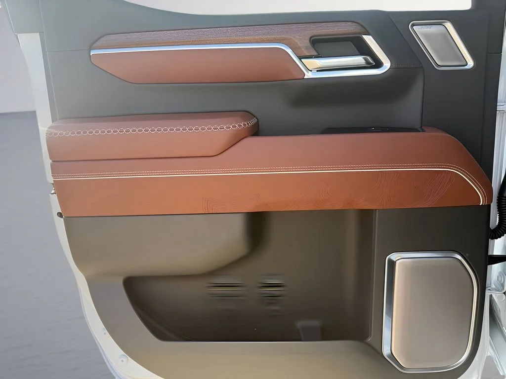 New 2026 Glacier White Tricoat GMC Denali Ultimate image 29