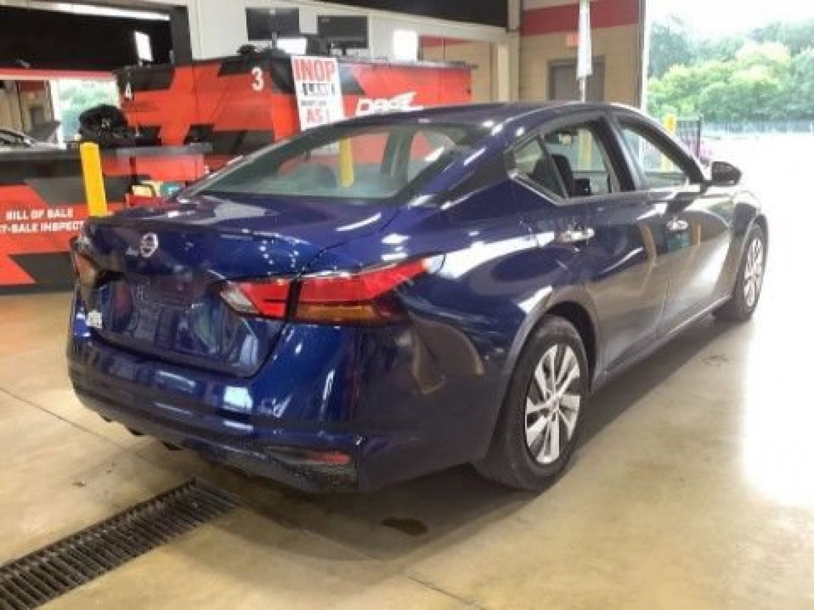 Used 2021 Deep Blue Pearl Nissan 2.5 S image 4