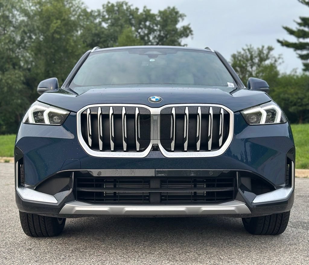 New 2027 Night Dusk Blue Metallic BMW  image 2