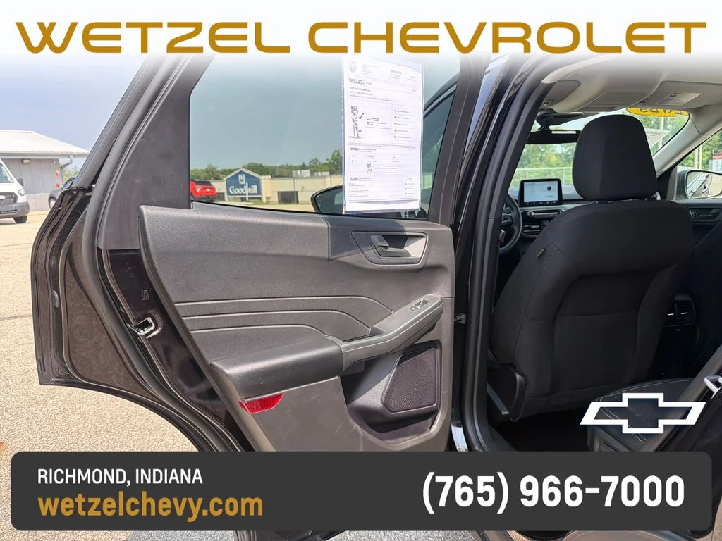 Used 2023 Black Ford Active image 13