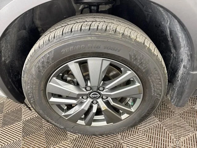 Used 2025 Silver Nissan SV image 28