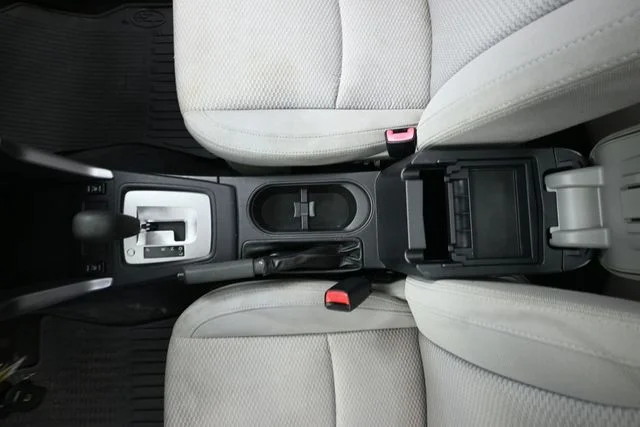 Used 2016 Gray Subaru 2.5i Premium image 33