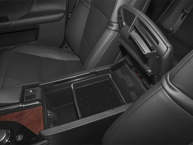 Used 2014 Liquid Platinum Lexus 350 image 17