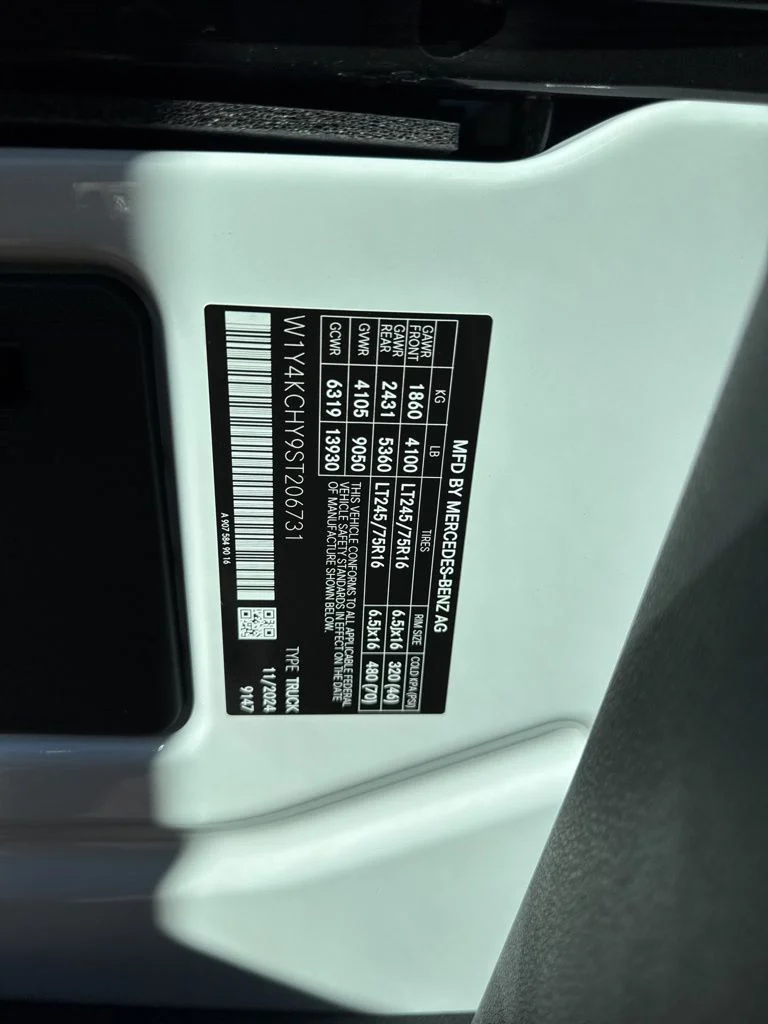 Used 2025 White Mercedes-Benz Cargo 170 WB image 21