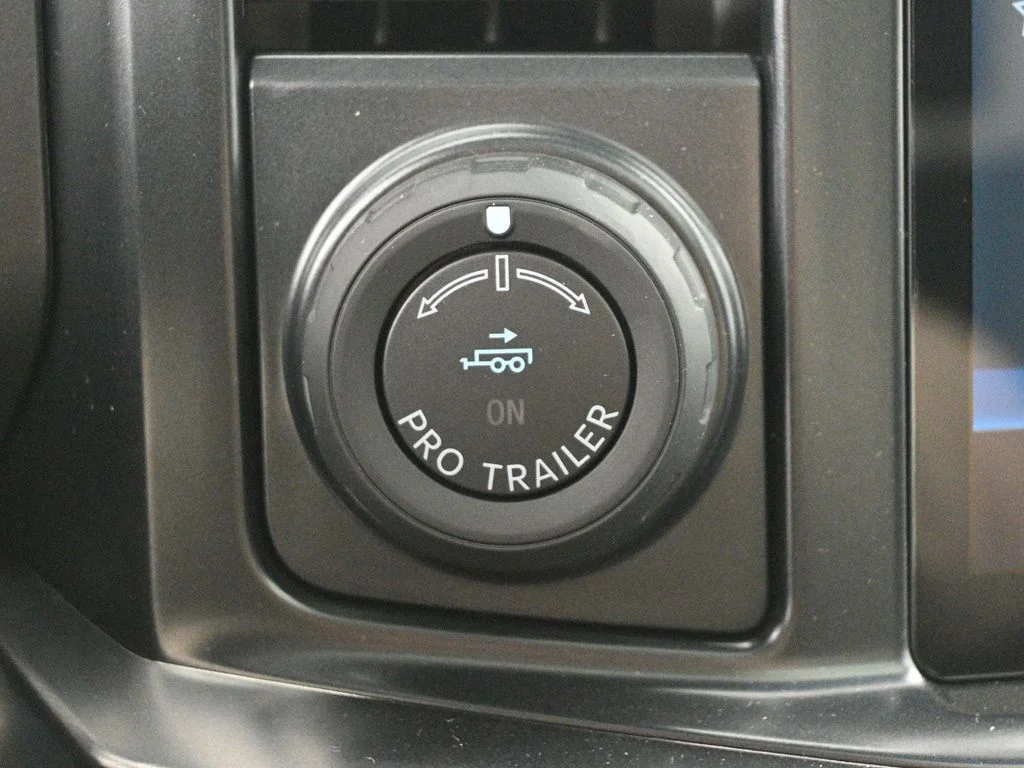 New 2026 Avalanche Ford Lariat image 19