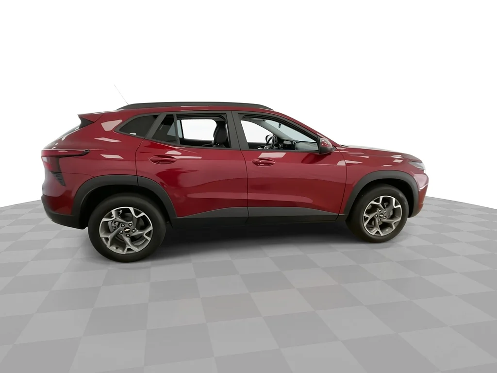 Used 2025 Crimson Metallic Chevrolet LT image 2